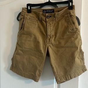 Men’s American Eagle khaki shorts; classic fit; size 28; khaki brown